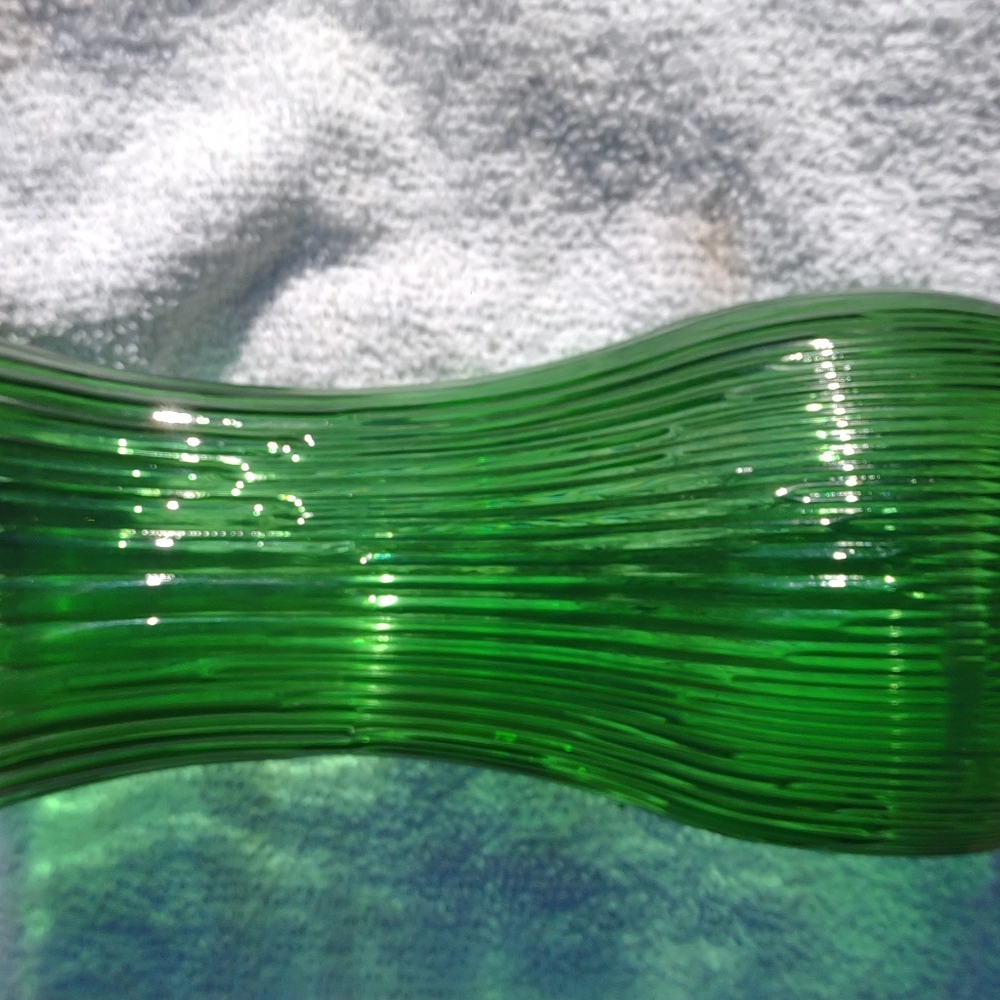 Green glassware